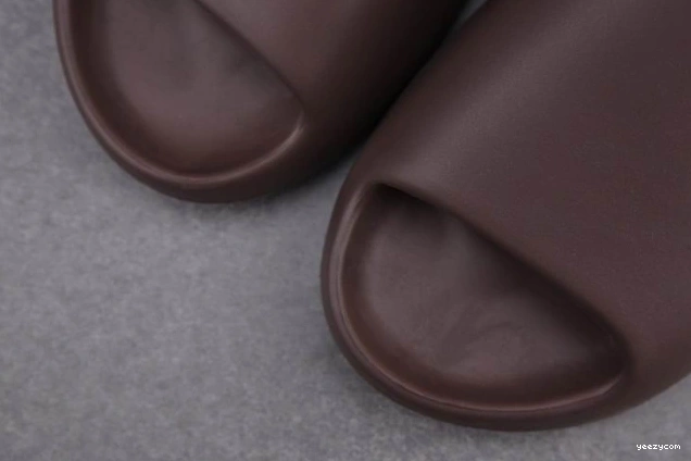 Yeezy Adidas Slide Soot G55495 0721